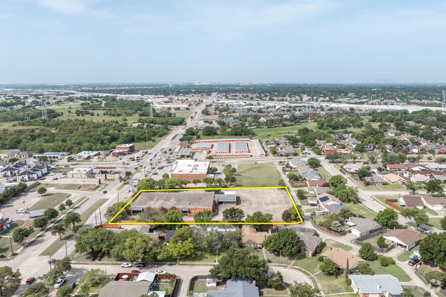 More Photos Of 1313 Oates Dr, Mesquite Office For Sale