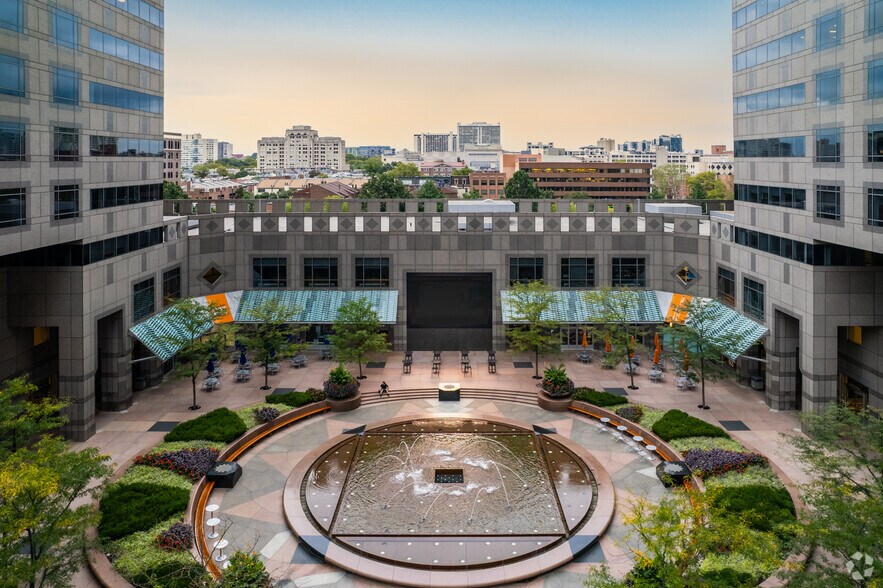 More Photos Of 2001 Market St, Philadelphia Coworking Space