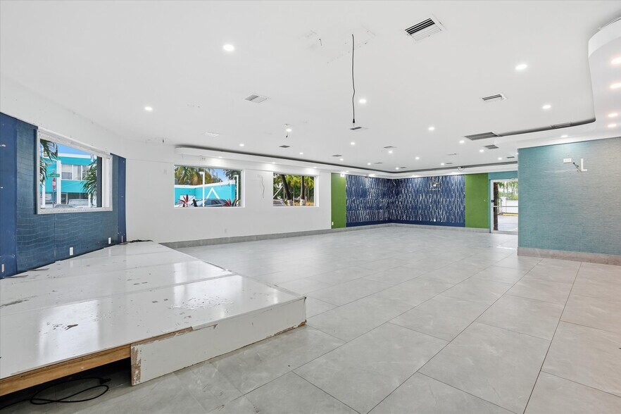 More Photos Of 45 NW 22nd Ave, Miami Restaurant For Sale