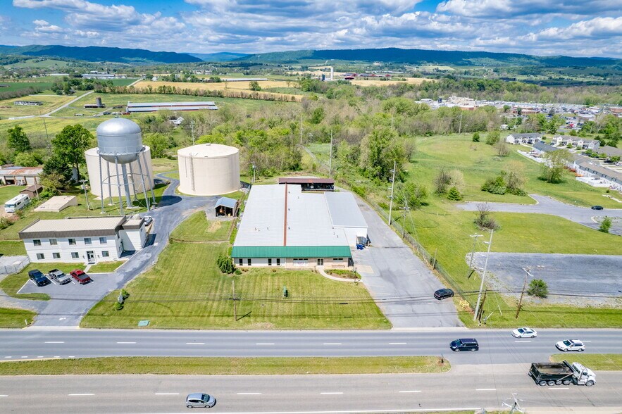 More Photos Of 13963 Timber Way, Timberville Office For Lease