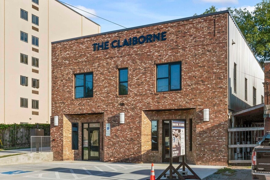 More Photos Of 125-127 E Prince St, Gallatin Storefront Retail Residential For Lease