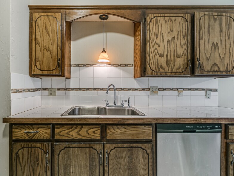 More Photos Of , Oklahoma City Specialty For Sale