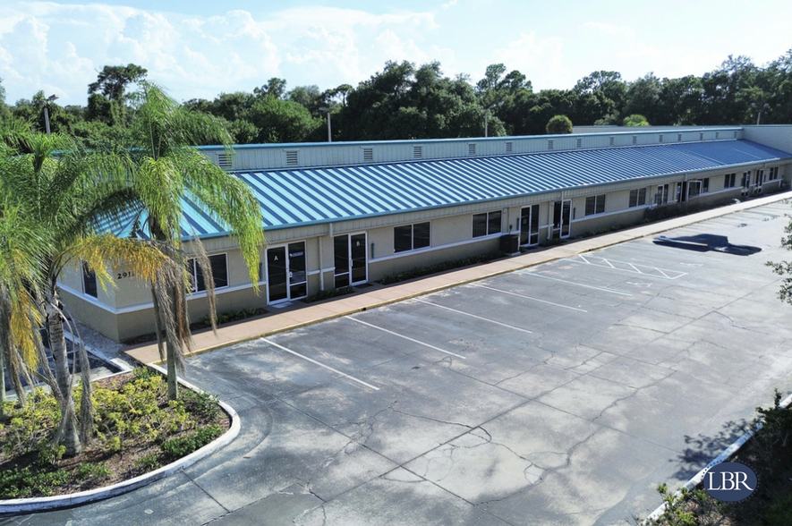 More Photos Of 2911 Dusa Dr, Melbourne Warehouse For Lease