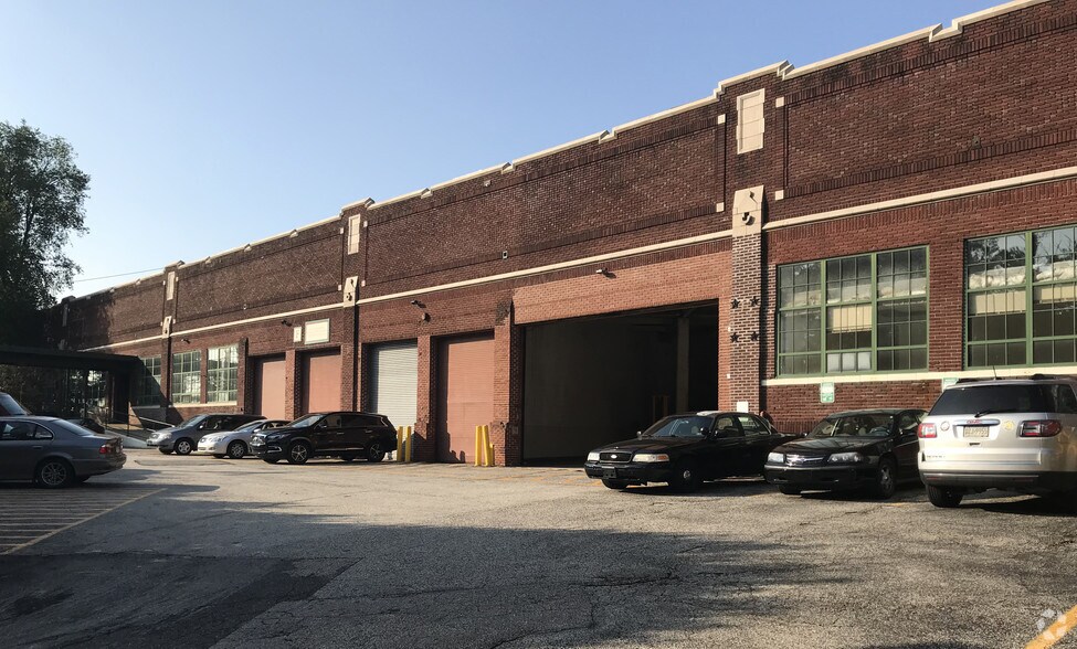 More Photos Of 4700 Wissahickon Ave, Philadelphia Warehouse For Lease