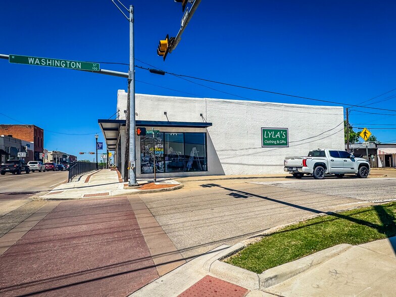 More Photos Of 115 S Goliad St, Rockwall Storefront Retail Office For Lease
