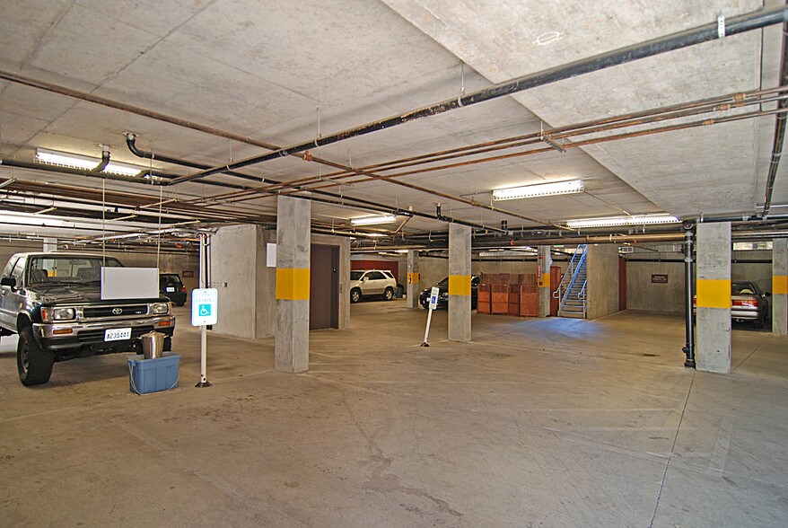 More Photos Of 123 Bjune Dr SE, Bainbridge Island Storefront Retail Office For Sale