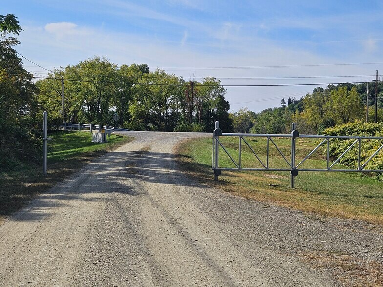 Primary Photo Of 940 Municipal Drive dr, Duncansville Land For Lease