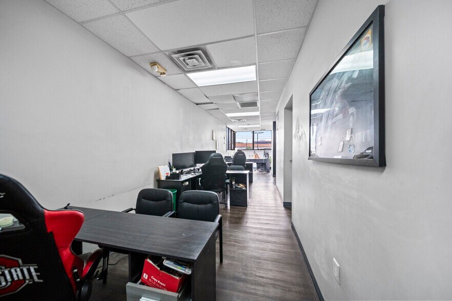 More Photos Of 5250 E Main St, Columbus Auto Dealership For Sale