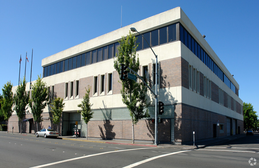 Primary Photo Of 427 Mendocino Ave, Santa Rosa Coworking Space