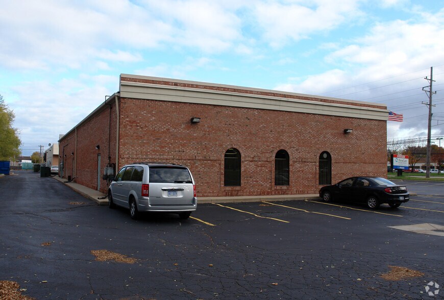 More Photos Of 30655-30657 Hoover Rd, Warren Medical For Lease
