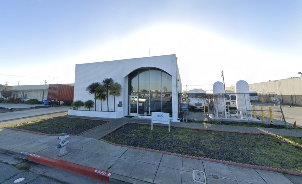 Primary Photo Of 863 Malcolm Rd, Burlingame Warehouse For Lease