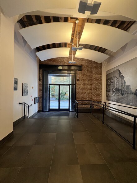 More Photos Of 2 Shaw Alley St, San Francisco Office For Lease