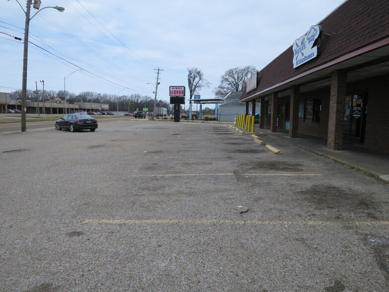 More Photos Of 4014-4018 Lamar Ave, Memphis Freestanding For Lease