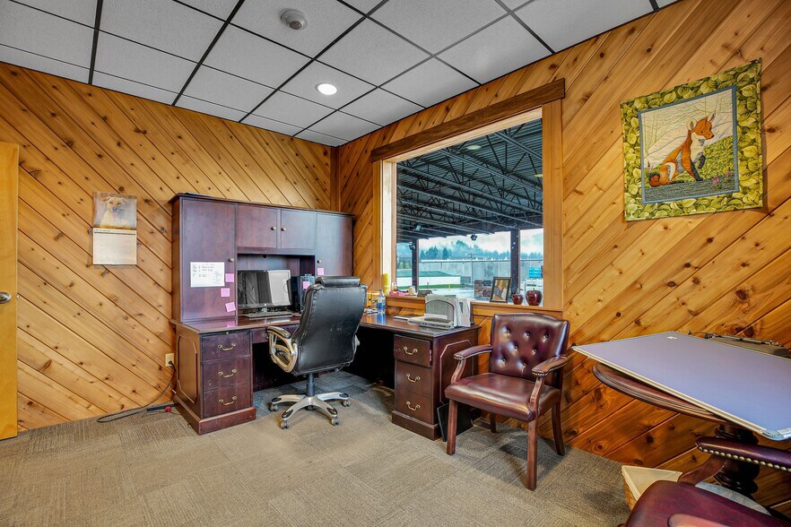 More Photos Of Stadelman, Hood River Industrial For Sale