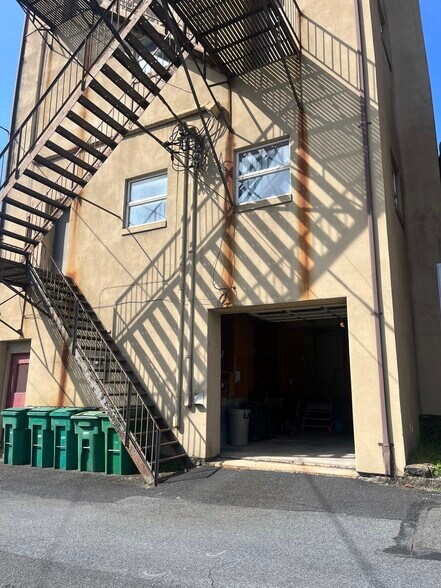 More Photos Of 210 S Centre St, Pottsville Loft Creative Space For Sale