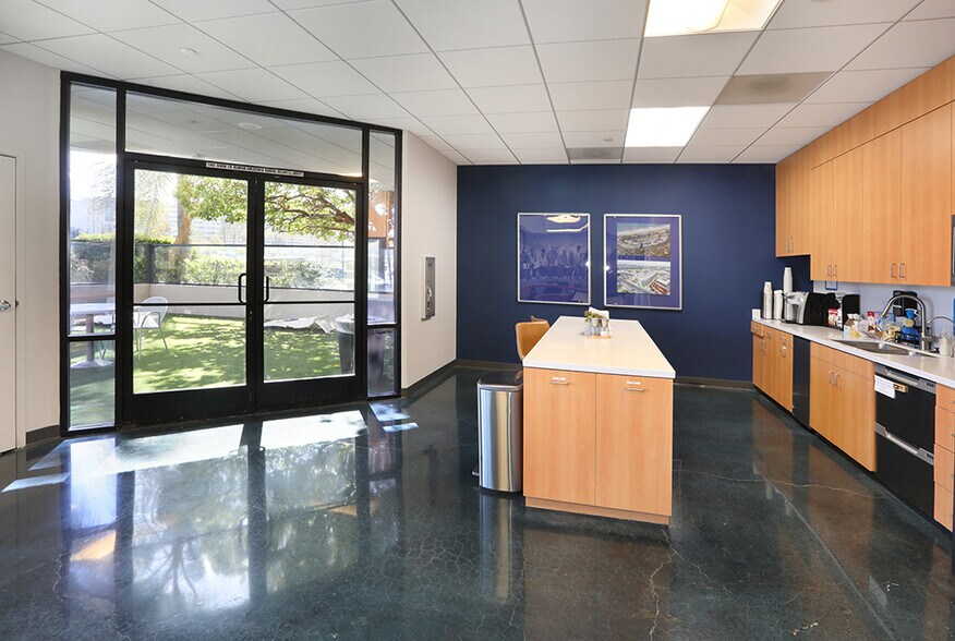 More Photos Of 2569 McCabe Way, Irvine Office For Lease