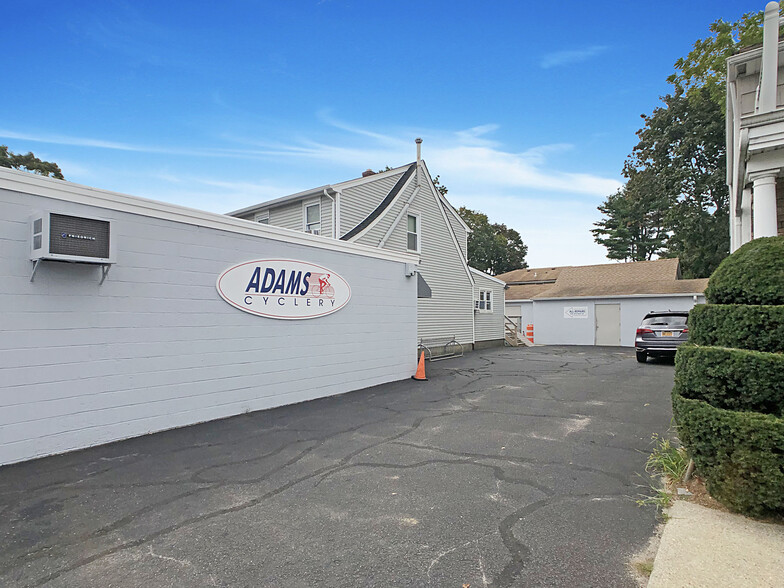 More Photos Of 270 Larkfield Rd, East Northport Storefront Retail Office For Sale