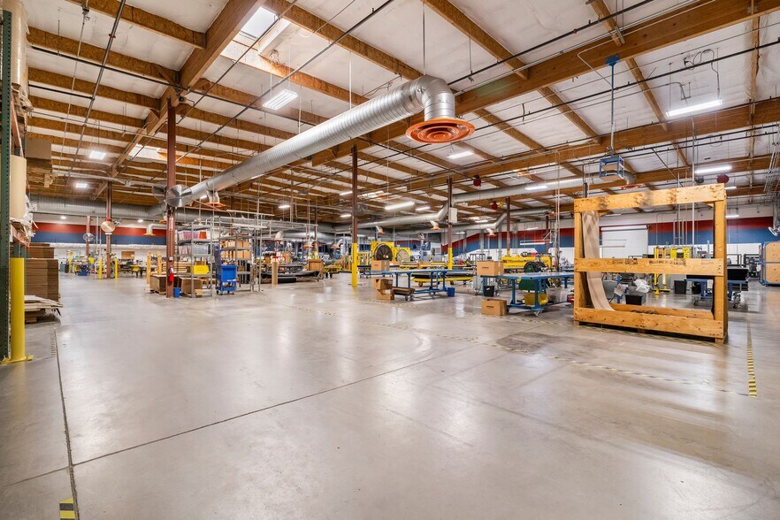 More Photos Of 435 Otterson Dr, Chico Manufacturing For Sale