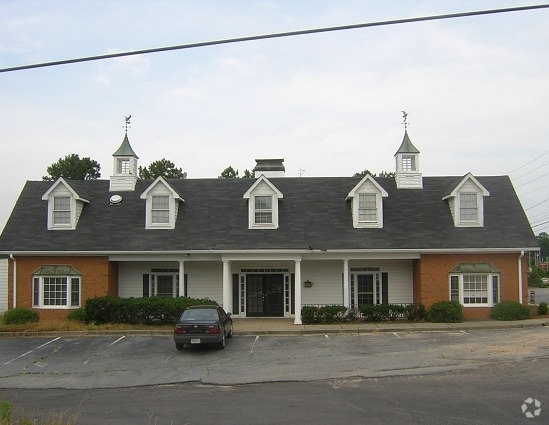 More Photos Of 7961 Hwy 92, Woodstock Medical For Lease