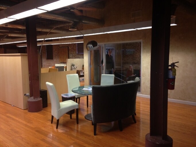 More Photos Of 1553-1557 Madison Ave, Memphis Storefront Retail Office For Sale