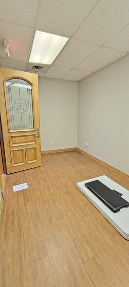 More Photos Of 1122 Colorado St, Austin Office Residential For Lease