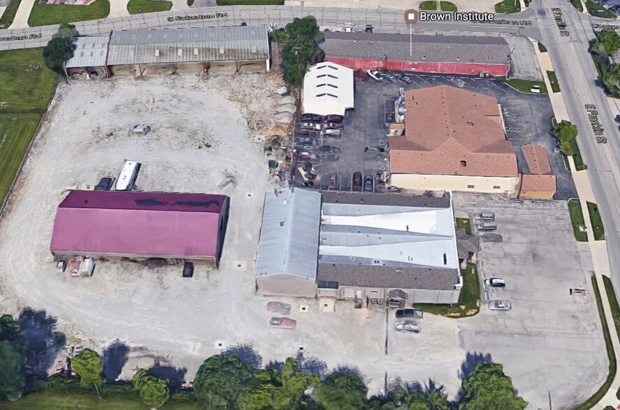 More Photos Of 948 E Franklin St, Dayton Office For Lease