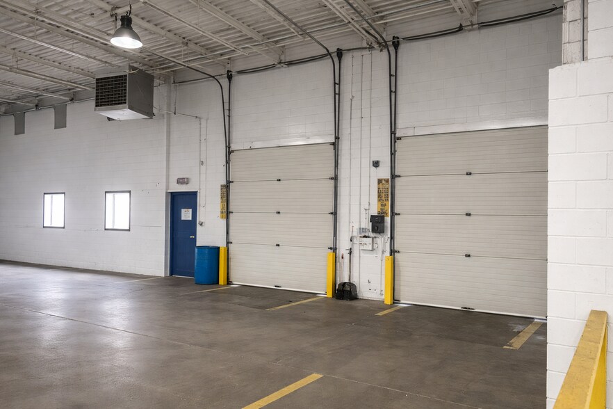 More Photos Of 1721 Dove St, Port Huron Warehouse For Lease