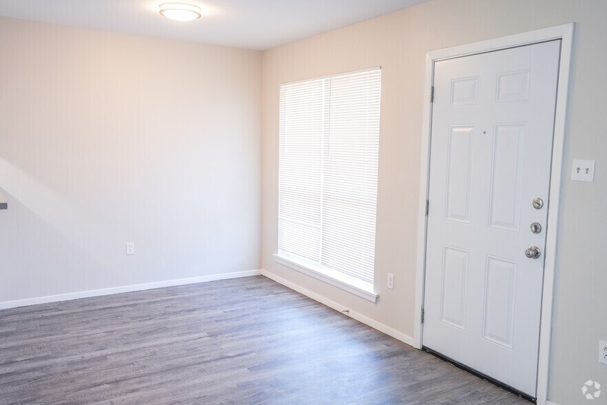 More Photos Of 621 Houston Ave, Jackson Apartments For Sale