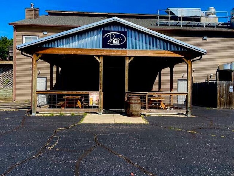 More Photos Of 6225 W D Ave, Kalamazoo Restaurant For Sale