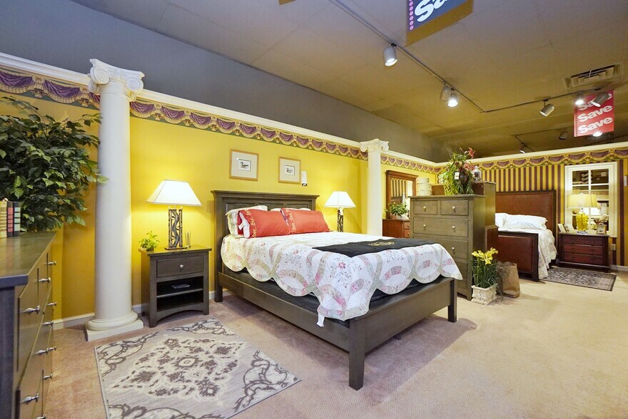 More Photos Of 1229 Castleton Ave, Staten Island Storefront For Lease