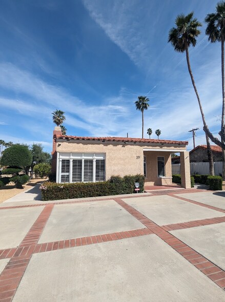 Primary Photo Of 201 E Ramon Rd, Palm Springs Office Residential For Lease