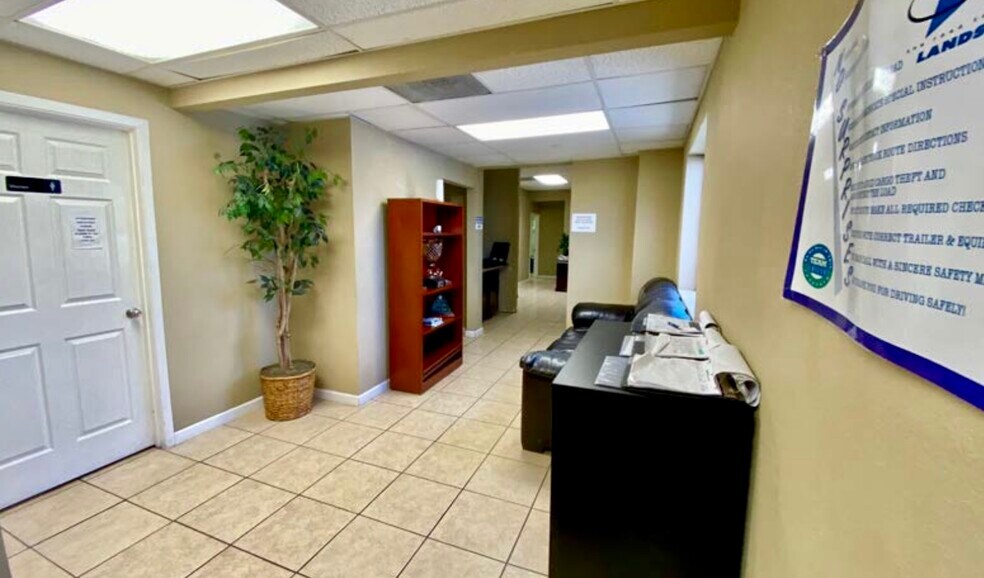 More Photos Of 705 Enterprise St, Laredo Distribution For Sale