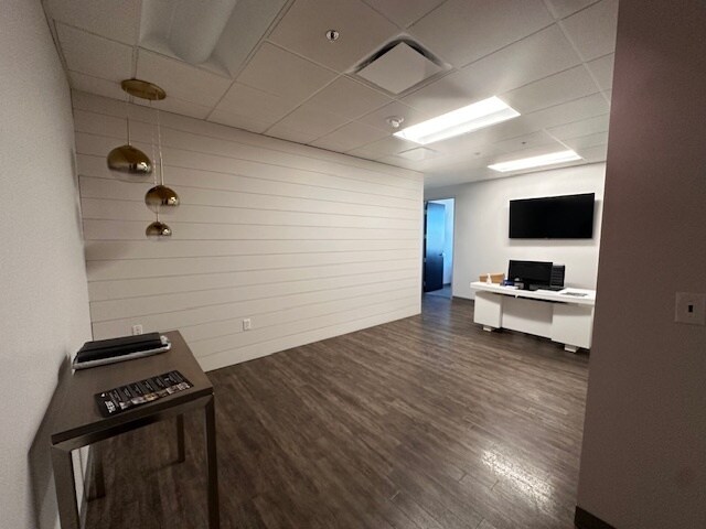 More Photos Of 1980 Festival Plaza Dr, Las Vegas Office For Lease