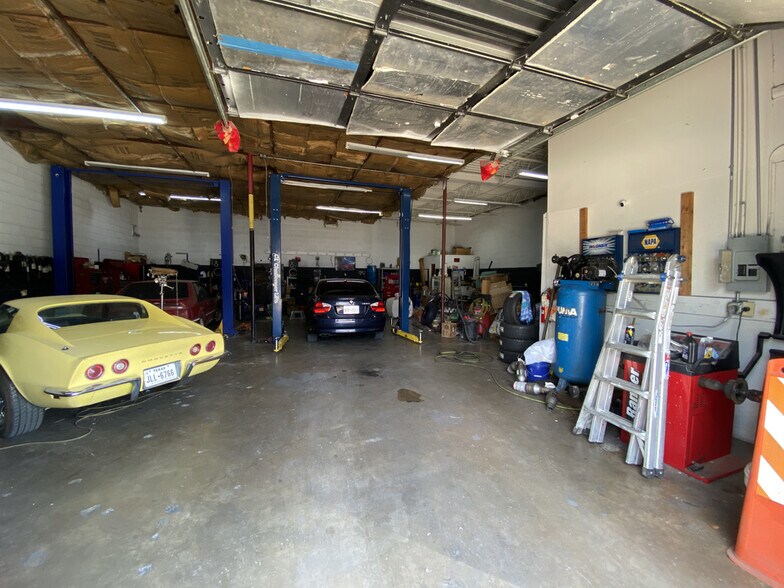 More Photos Of 4309 Action St, Garland Service For Sale