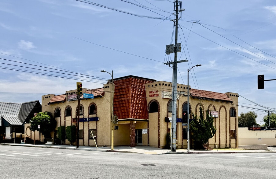 Primary Photo Of 12610 Glenoaks Blvd, Sylmar Medical For Sale