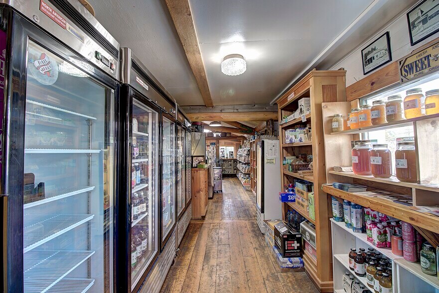 More Photos Of 300 Main St, Hot Springs Freestanding For Sale