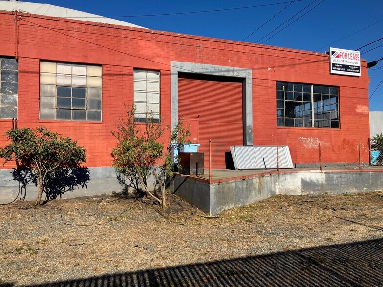 More Photos Of 1036 Ashby Ave, Berkeley Showroom For Lease