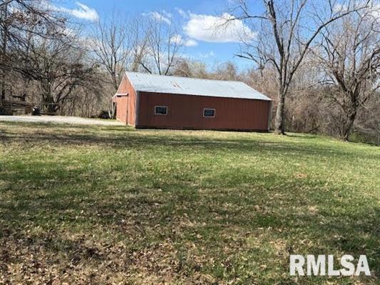 More Photos Of 3014 S Illinois Ave, Carbondale Veterinarian Kennel For Sale