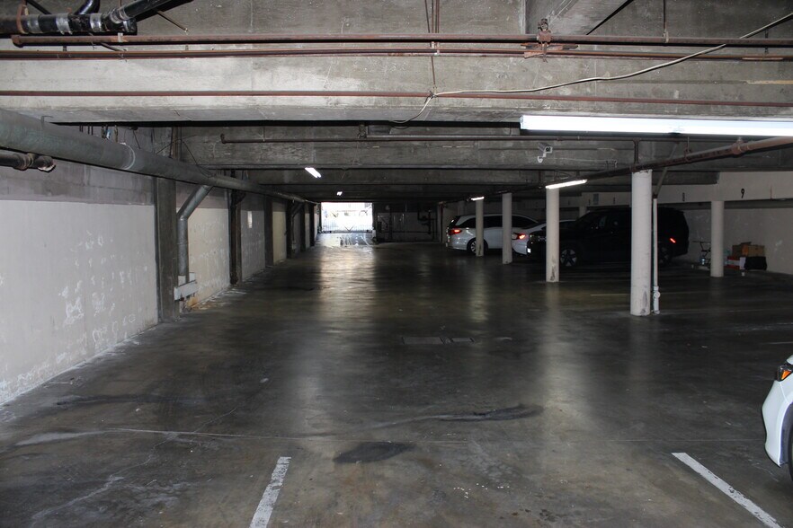 More Photos Of 942 S Burlington Ave, Los Angeles Apartments For Sale