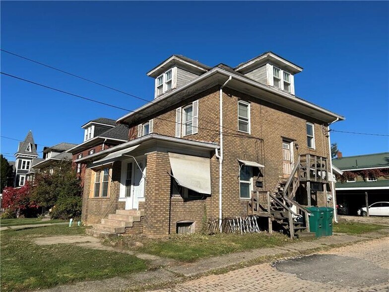 More Photos Of 523-523R Church St, Indiana Apartments For Sale
