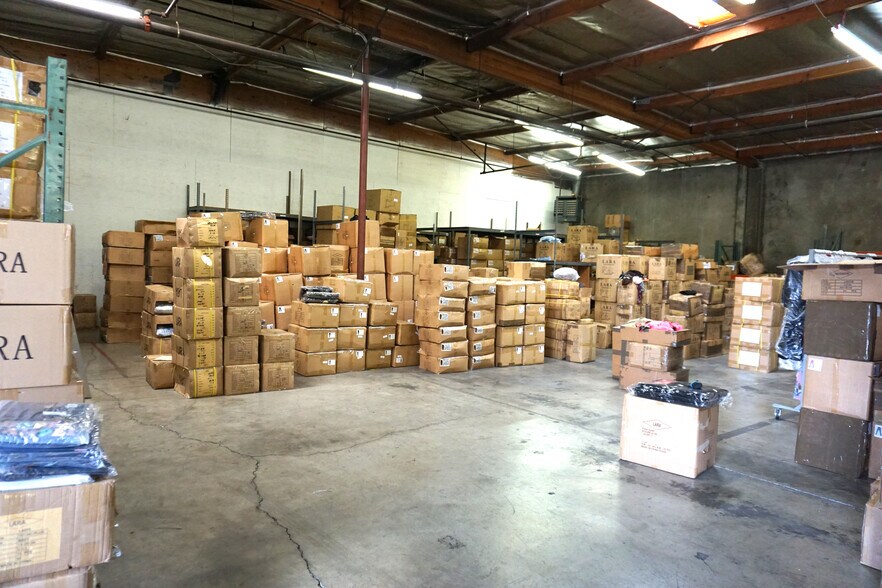 More Photos Of 1101 E 16th St, Los Angeles Warehouse For Lease