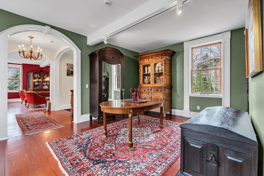 More Photos Of 137 Stockton St, Hightstown Flex For Sale