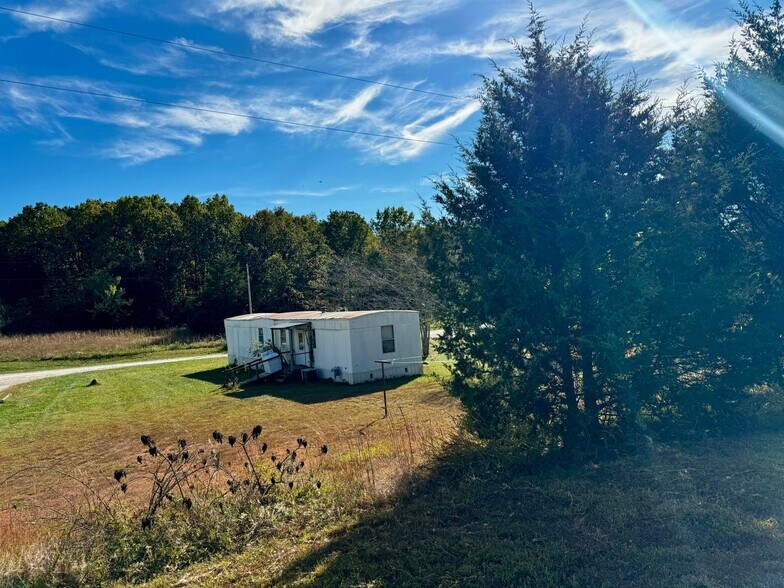 More Photos Of 100 E Jones St, Norwood Land For Sale