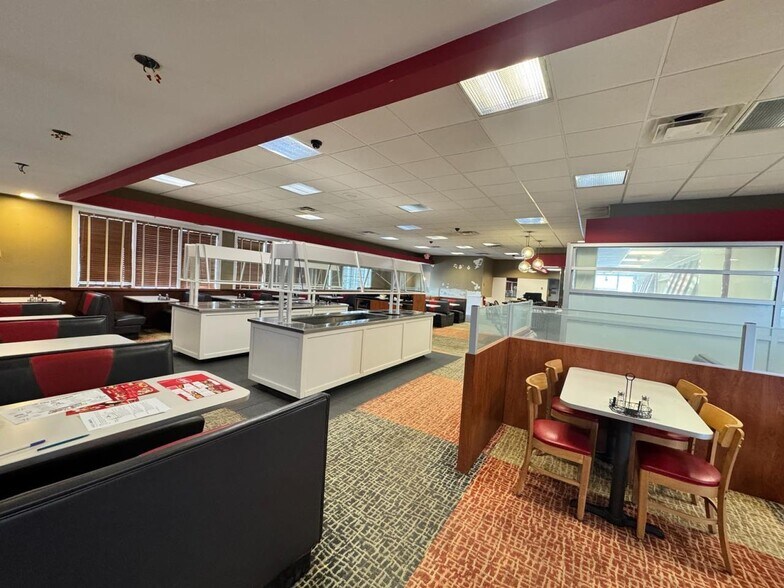 More Photos Of 1181 Stone Dr, Harrison Restaurant For Sale