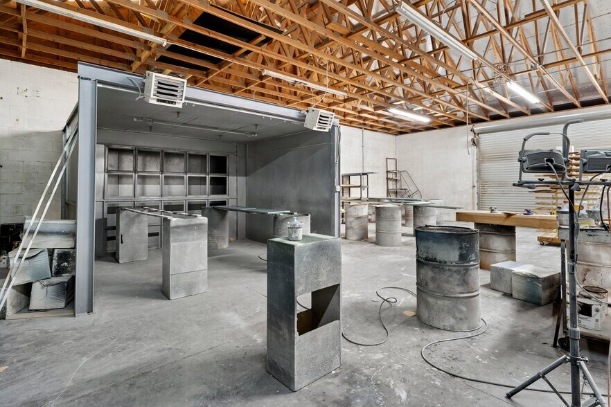 More Photos Of 9926 Denton Ave, Hudson Warehouse For Lease