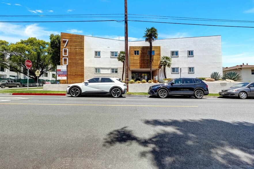 More Photos Of 700 S 6th St, Burbank Apartments For Sale