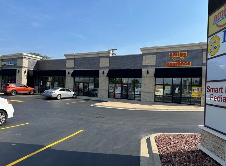 More Photos Of 7929 W Cermak Rd, North Riverside Storefront Retail Office For Lease