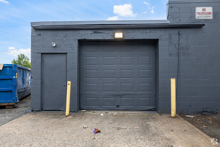 More Photos Of 483 Belmont Ave, Springfield Freestanding For Lease