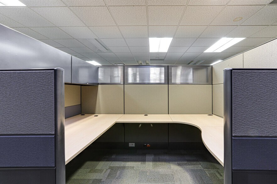 More Photos Of 2572 Davies Ave, Port Coquitlam Warehouse For Sale