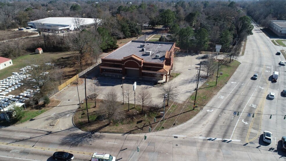 More Photos Of 9006 Greenwell Springs Rd, Baton Rouge Drugstore For Sale